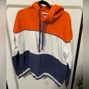 University of Illinois hoodie.